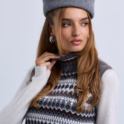 Patterned Knit Sleeveless Roll Neck Top