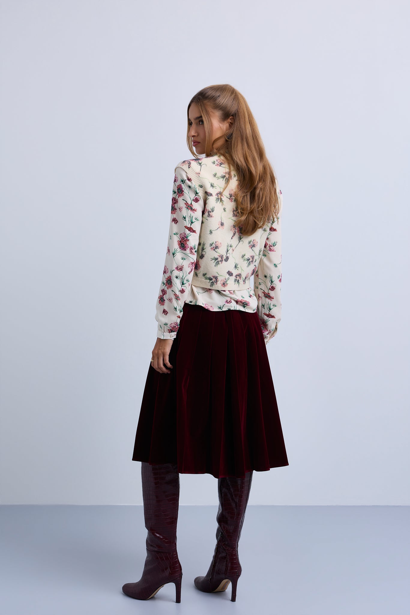 Floral Printed Knitted Sleeveless Vest