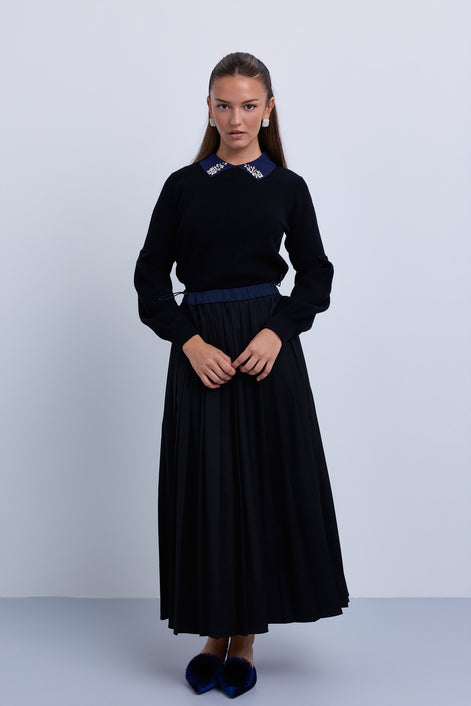 Classic Pleat Skirt with Toggle Waistband