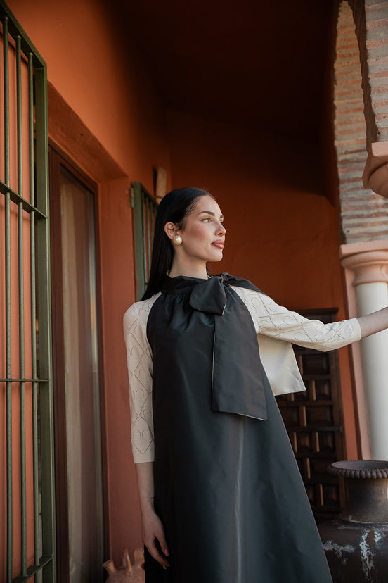 Loose Fit Sleeveless Gown with Contrast Necktie and Optional Belt