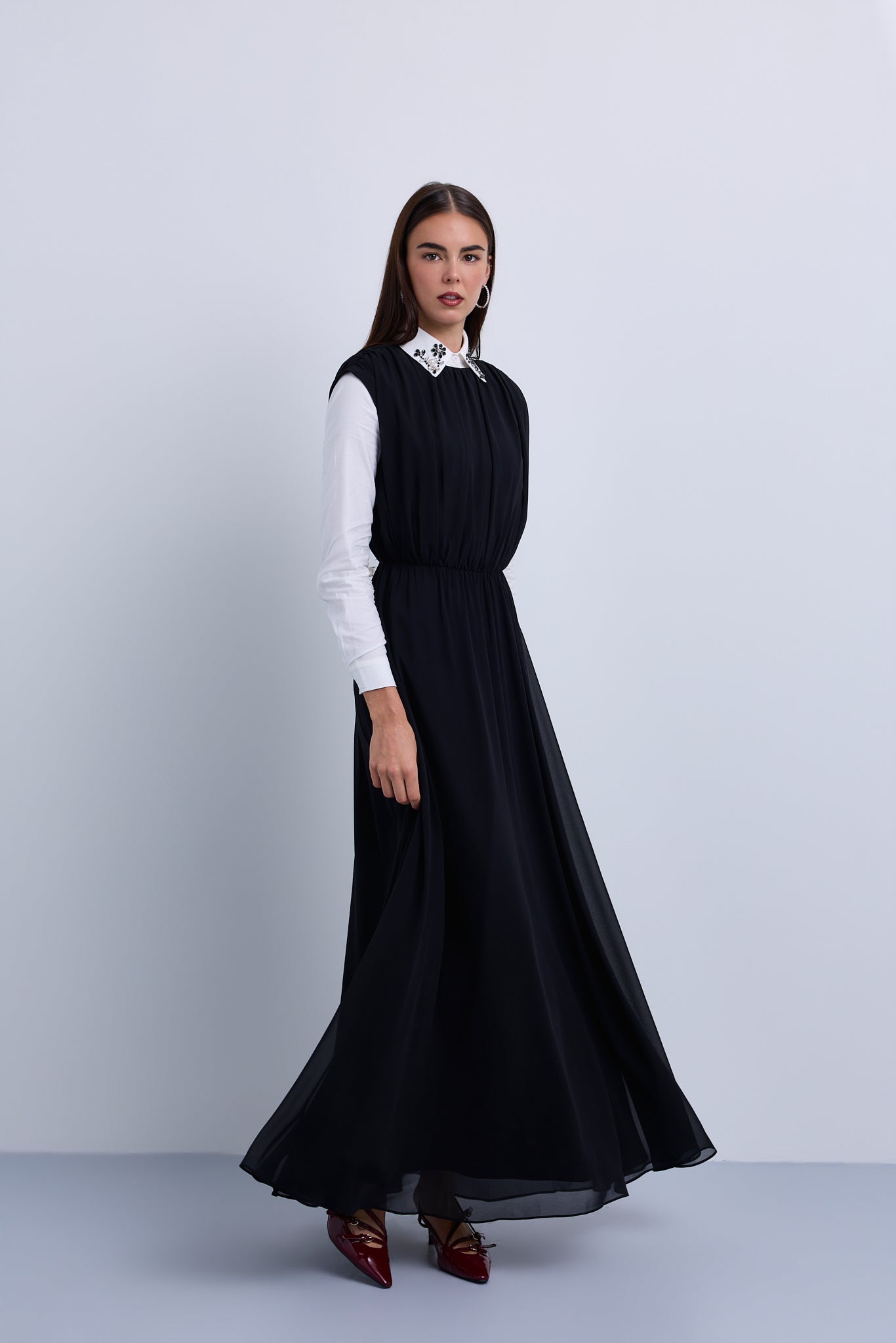 Gathered Shoulder Seam Sleeveless Dress with Leather Belt