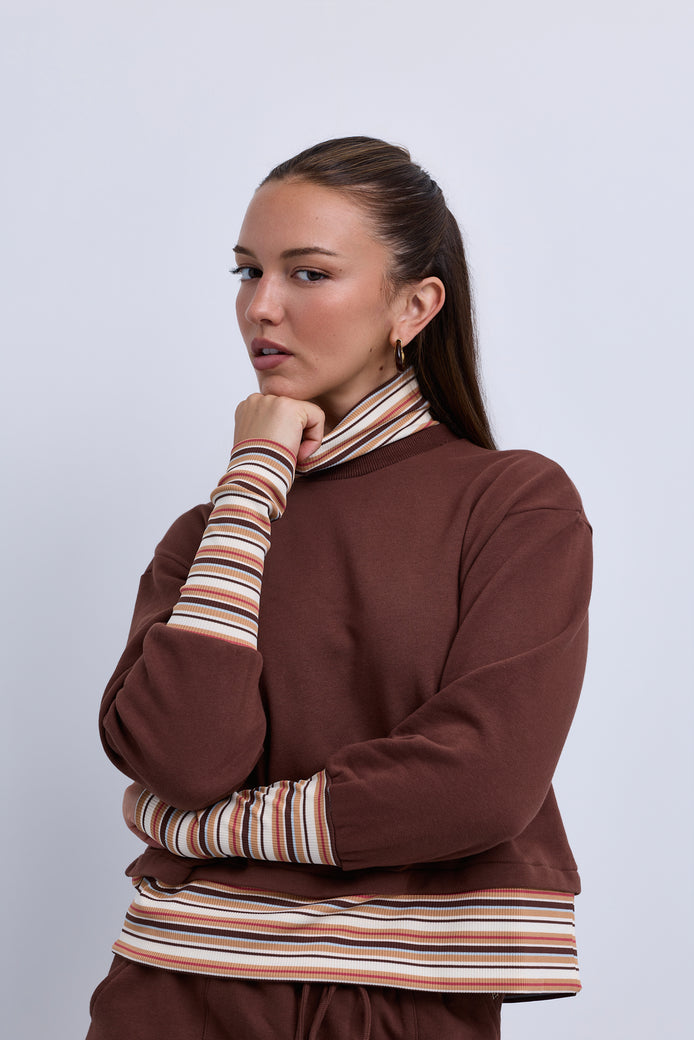Boxy Sweatshirt with Striped Neck Cuffs and Bottom Band - Burgundy
