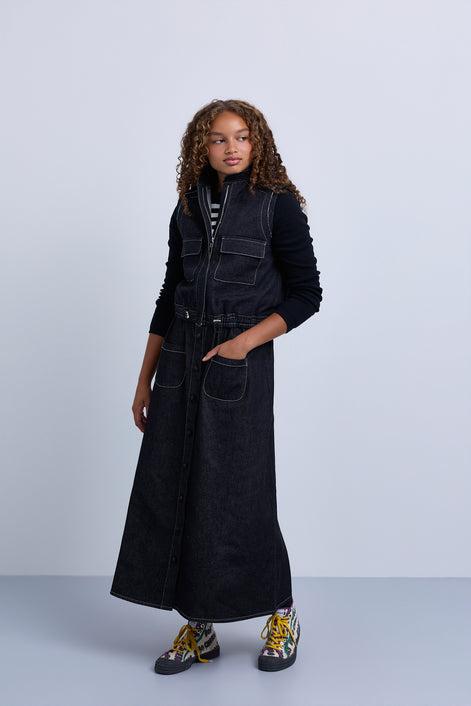Denim jacket with knitted sleeve