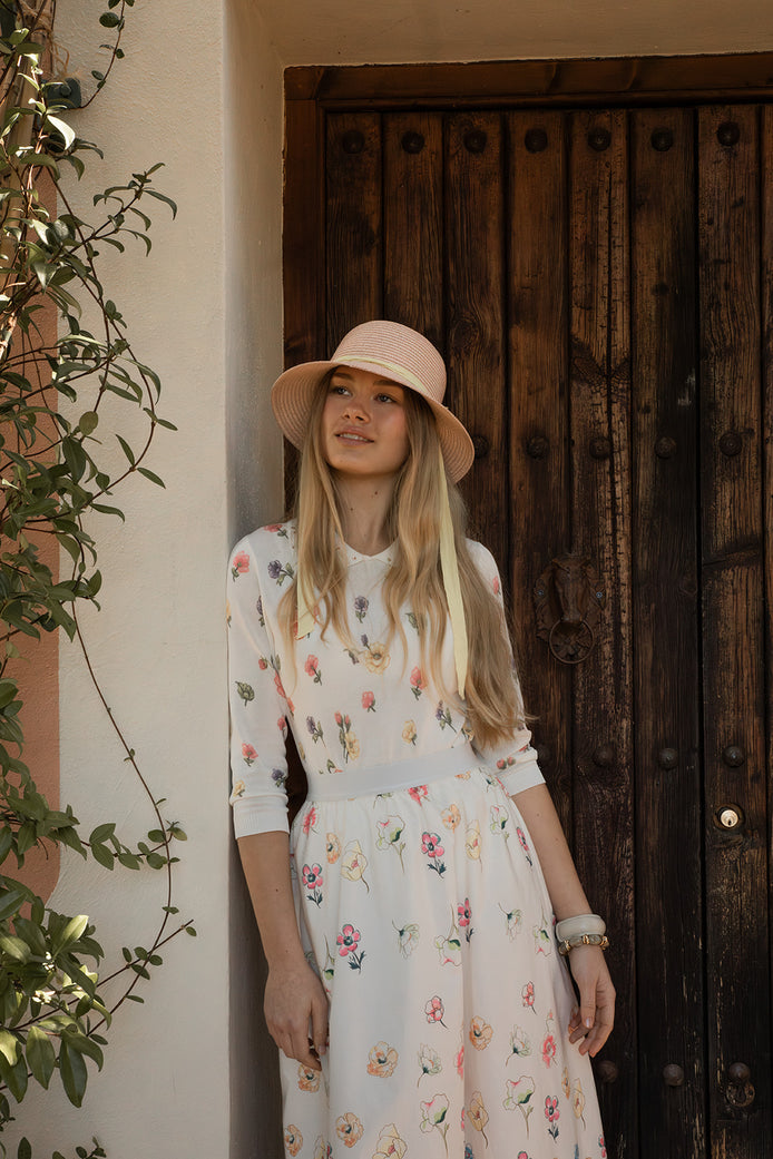 Fine Knit Floral Print Top with Embellished Collar