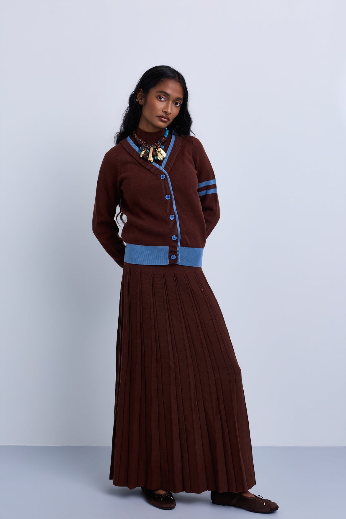 pleated midi skirt